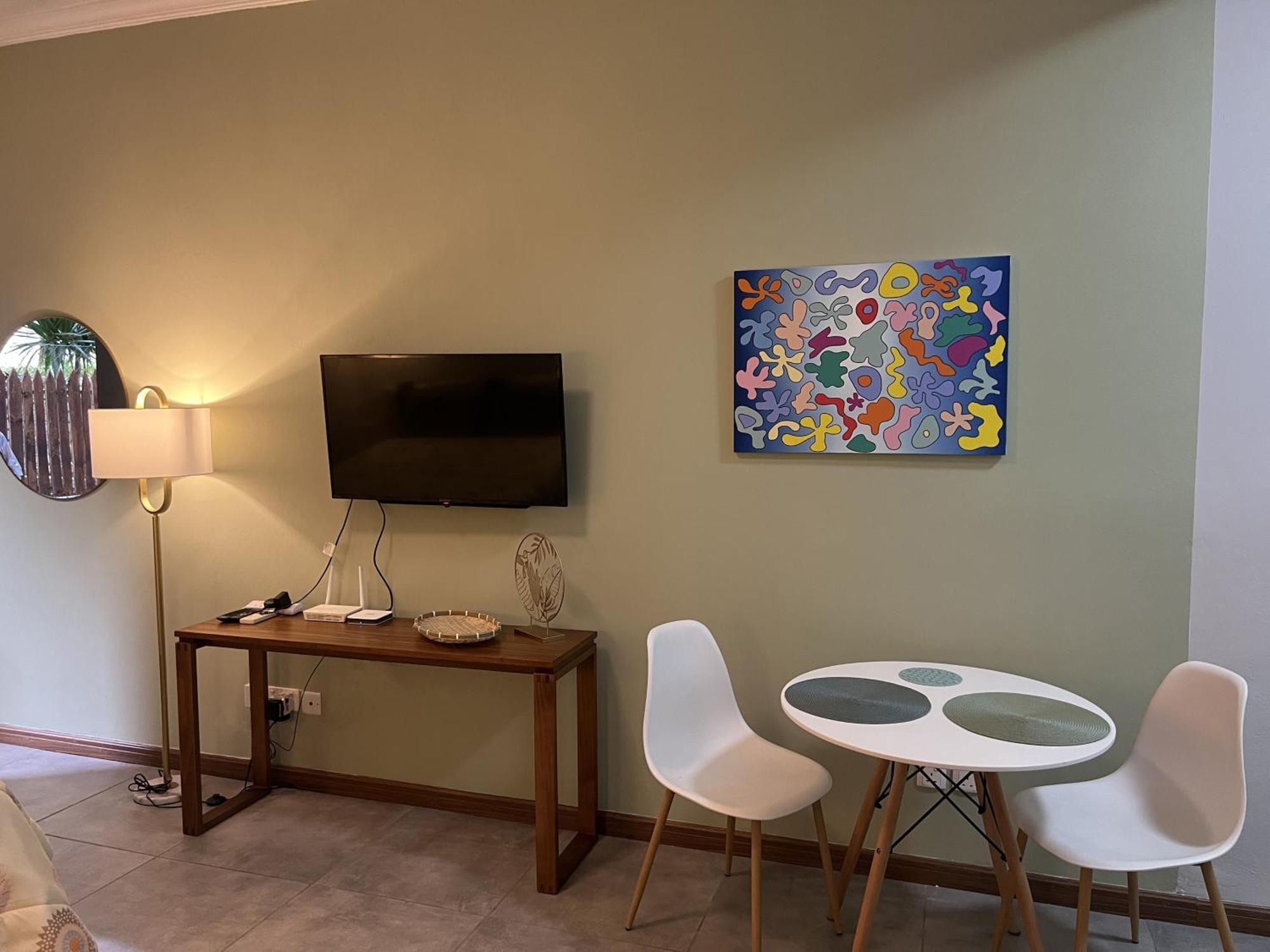 Newly Renovated Studio Apartment With Rooftop Pool, Few Steps To The Beach Flic-en-Flacq Eksteriør billede