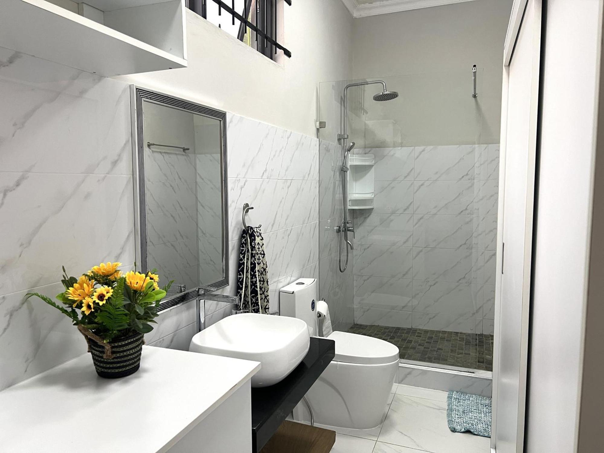 Newly Renovated Studio Apartment With Rooftop Pool, Few Steps To The Beach Flic-en-Flacq Eksteriør billede